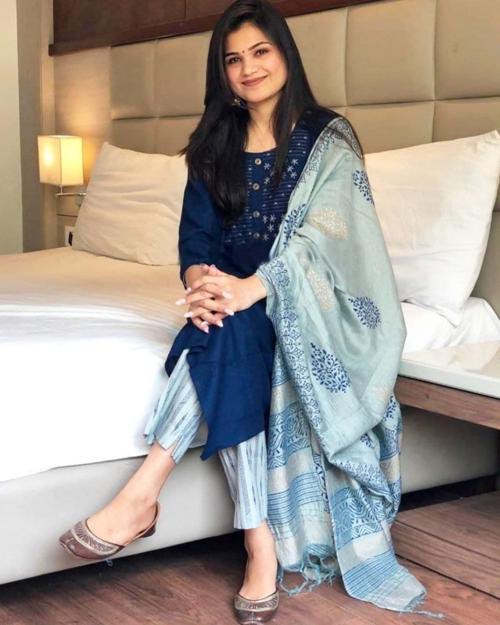Decent Blue Colour Salwar Suit With Posh Dupatta (LQKD1053)