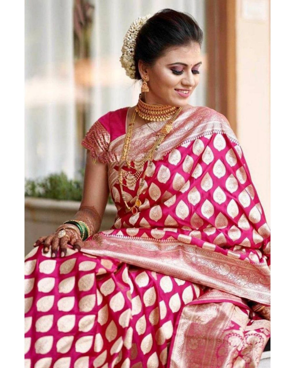 Pink Banarasi Silk Heavy Weaving Zari Work Saree With Blouse (LQMS186)
