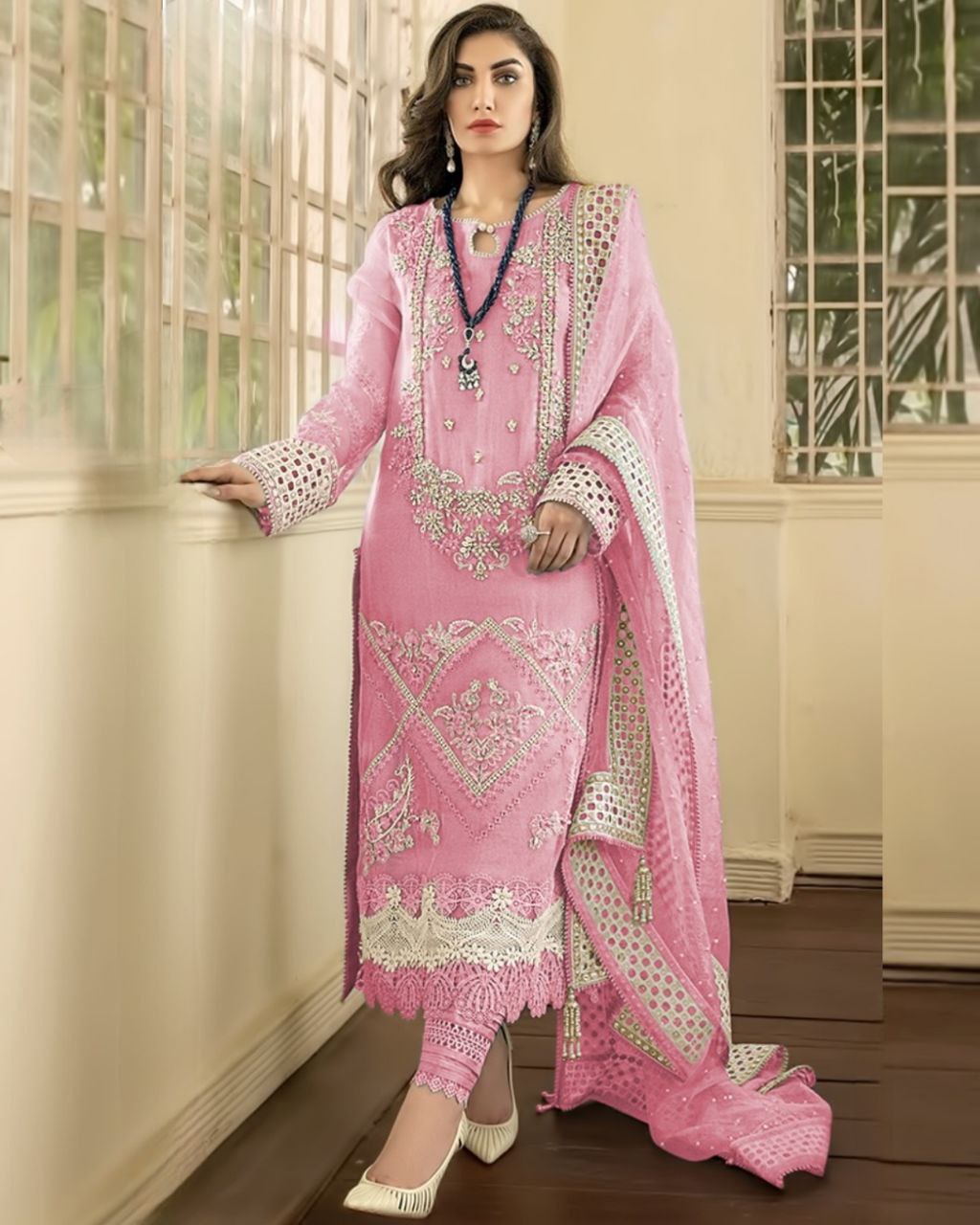 Beautiful Pure Georgette Embroidery Work Pakistani Suit With Dupatta (LQAF1080)