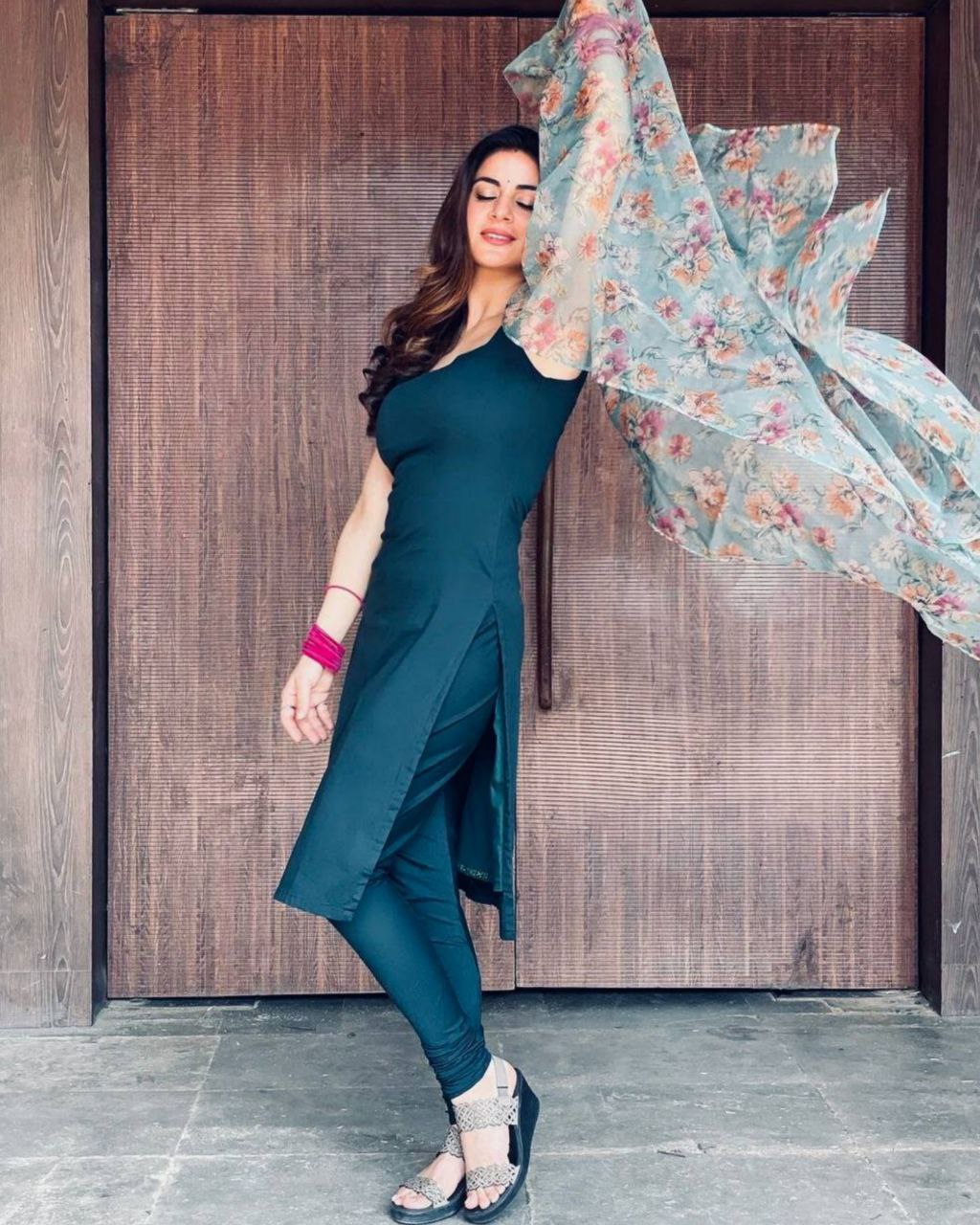 Amazon.in: Simple Suit With Heavy Dupatta