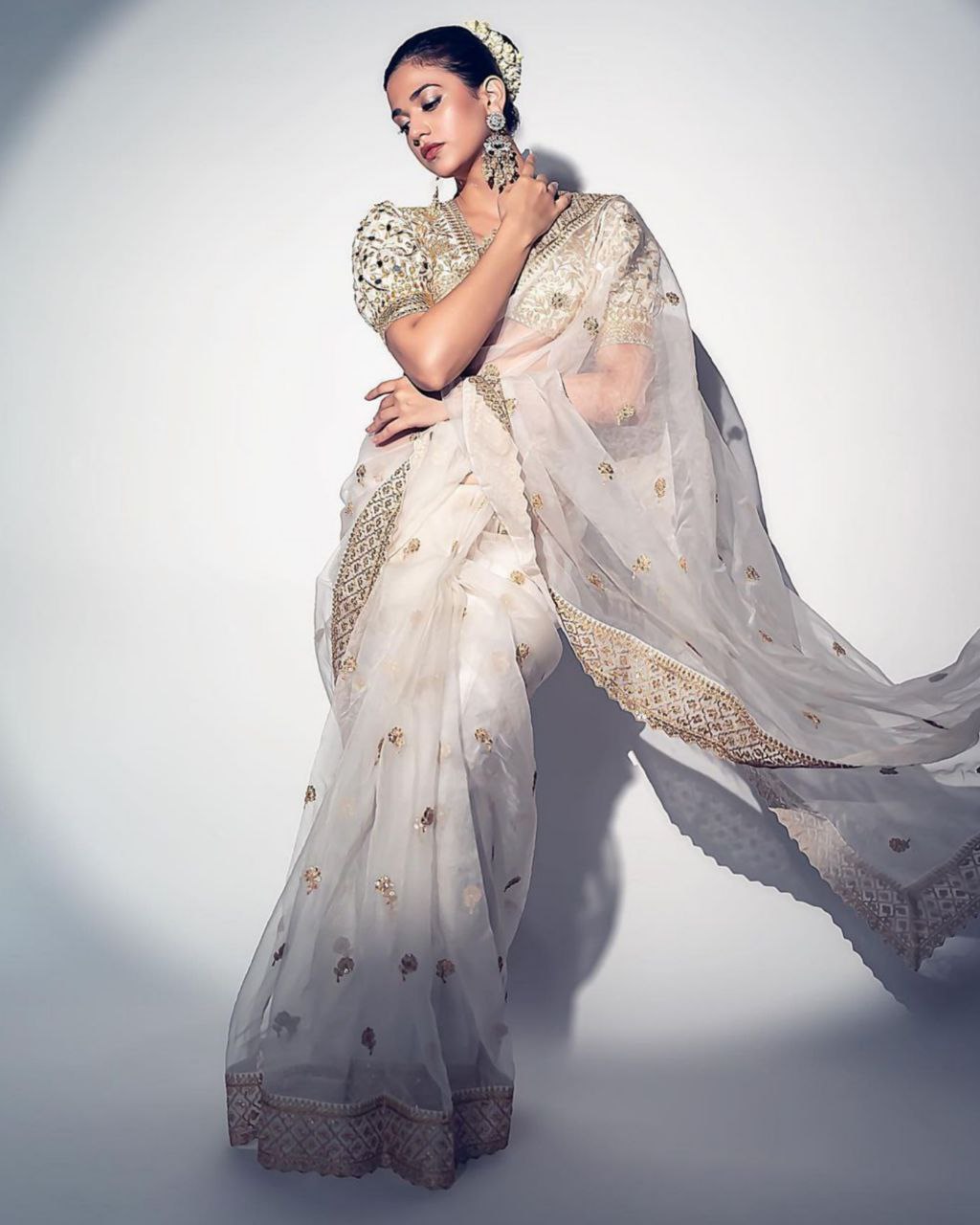 Soft White Organza Sequence Cording Work Saree With Blouse (LQVT170)