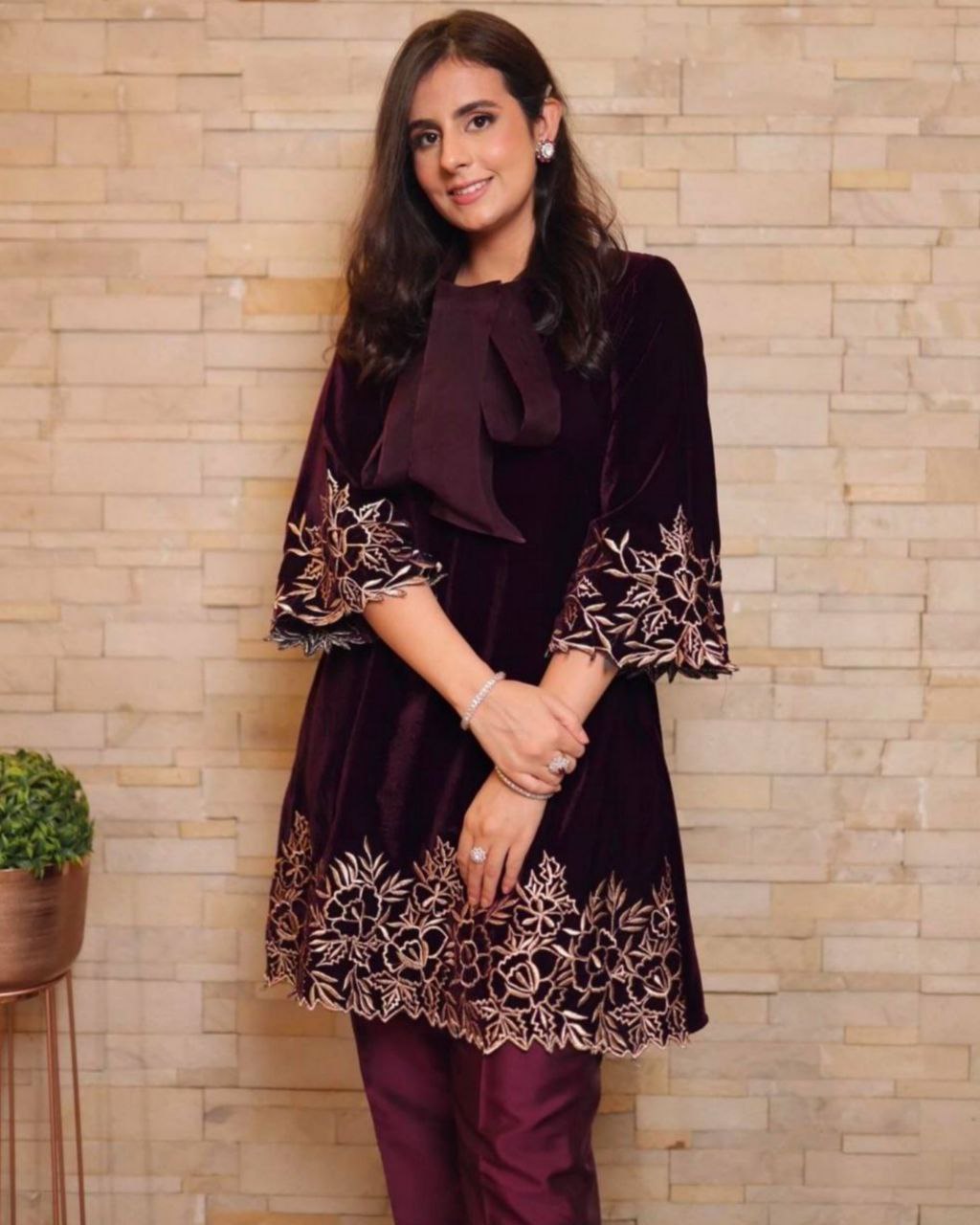 Embroidered Velvet Plazo Suit | MEHRU | P3096 – SANA'S