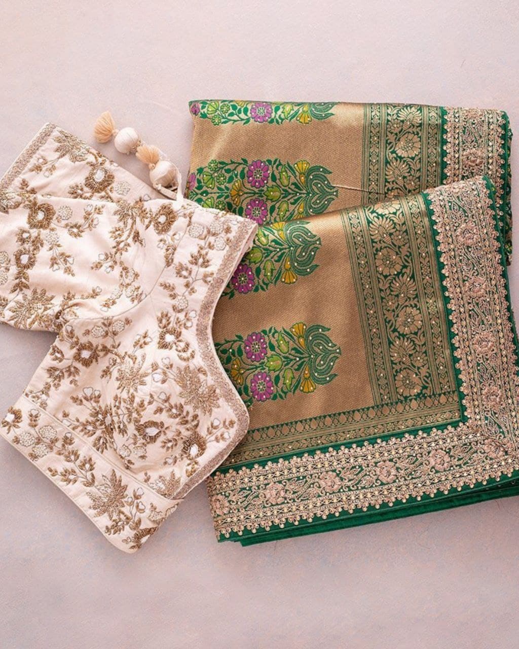 Green Vichitra Silk Bandhani Print Embroidery Work Saree With Blouse (LQHV63)