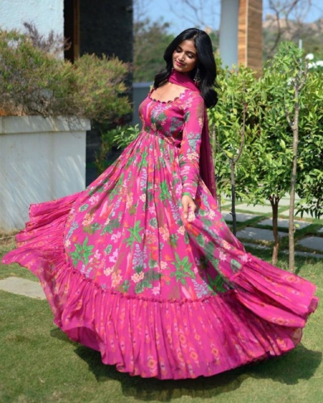 Exclusive Pink Pure Georgette Digital Print Work Anarkali Gown With Dupatta (LQDC2055PINK)
